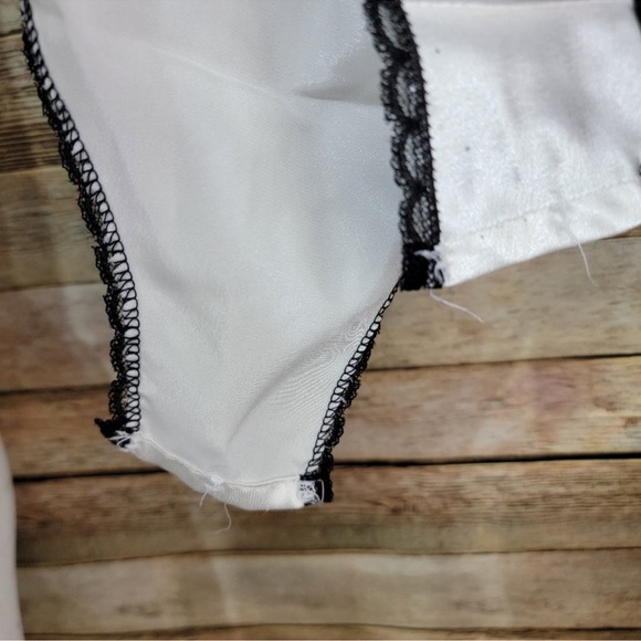 Vintage Val Mode lingerie white and black lace teddy M - Picture 7 of 7